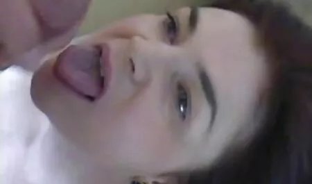 Đầu phim sex nhat ban lon dep đáng yêu người mẫu chụp một bồn tắm