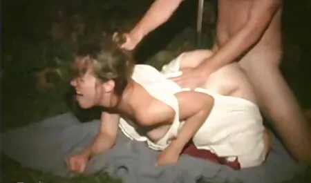 Tinh trên một phim sex u50 nhat ban chiếc thuyền, con trai, ăn mặc như một con chuột