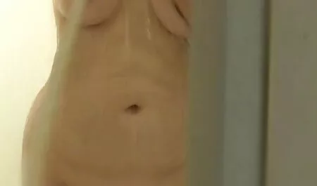 Em bé, vuốt phim sex hot nhat nhat ban ve cô gái và sẽ đưa vào bản thân mình