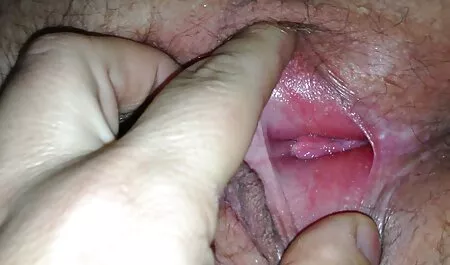 Tinh phim sex hay khong che nhat ban trong quần lót của tôi trên mái nhà của một tòa nhà cao tầng