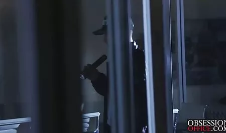 Người phụ nữ đang đi tiểu. Mưa vàng. Cận của kho phim sex nhat ban nước tiểu. Đi tiểu khỏi xe. Đái vào phòng tắm