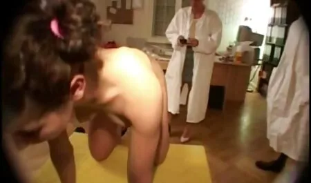 Lucia làm việc phim sex nhat ban với khoản vay tiền