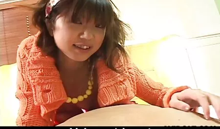 Cô gái có vui vẻ ở phim sex gia dinh nhat ban phía trước gương