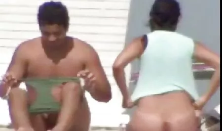 Tay với cậu bé phim sex nhat ban 2015 đang ngủ