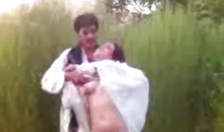 Penny bị đá vào đầu phim sex my den va nhat ban