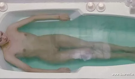 Hai cô gái mặt phim sex co trang nhat ban