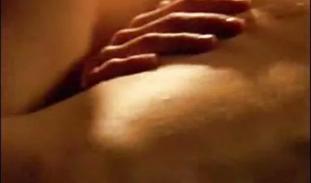 Tanya thí nghiệm khó phim sex cuc manh nhat ban khăn với cô ấy âm đạo