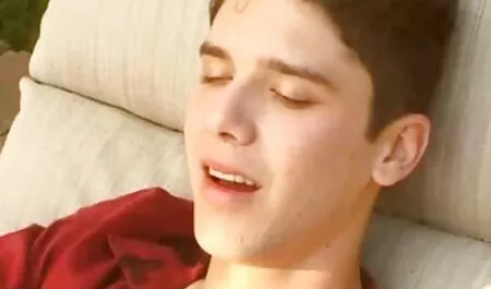 Con điếm là một con điếm phim sex gai dam nhat ban trong quần lót!