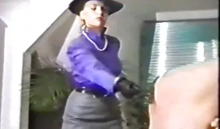 Thiếu kinh nghiệm cô gái nga xinh đẹp cố phim sex gai xinh nhat ban gắng để hút