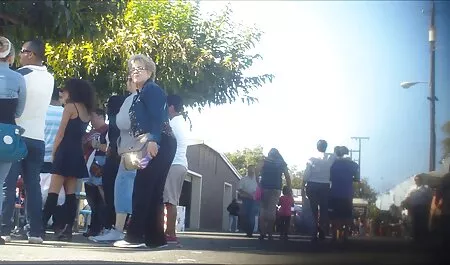 Cô gái tóc vàng nhận được phim sex chi em nhat ban cái dương vật và sau đó, fucked